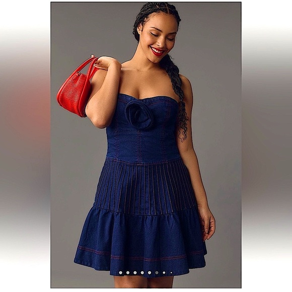 Maeve - Anthropologie - Rosette Strapless Fit and Flare Denim Mini Dress - US 2 - Picture 1 of 14